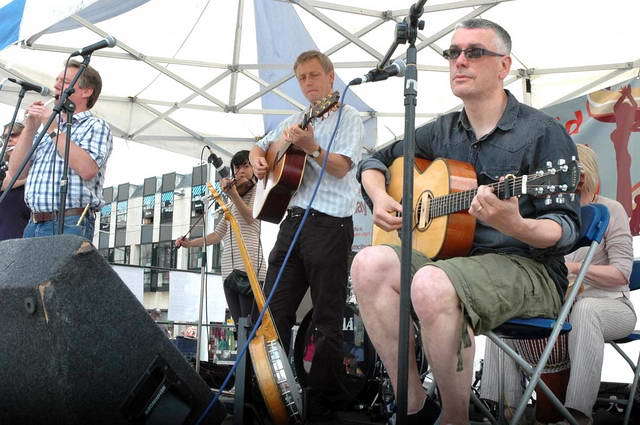 100710_d70_120-medium