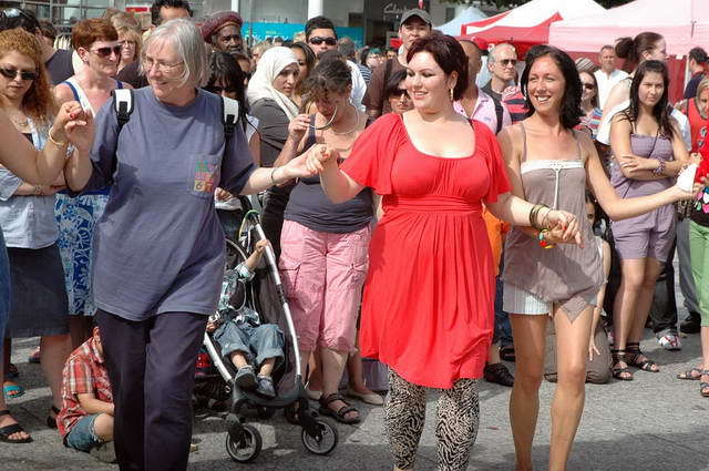 100710_d70_256-medium