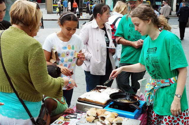 100730_d70_048-medium