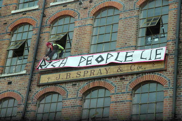 100906_d70_006-medium