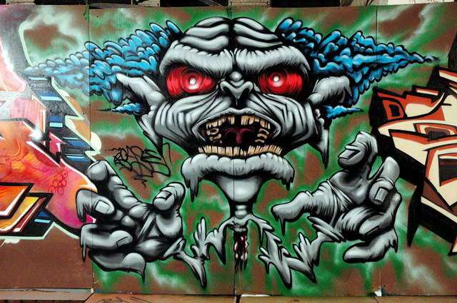 04_101002_d70_189-medium