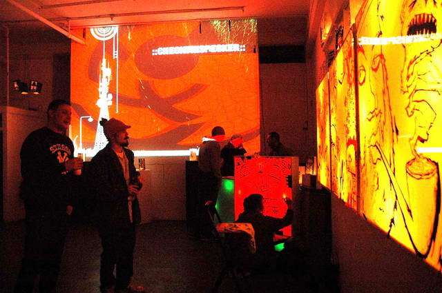 101002_d70_235-medium