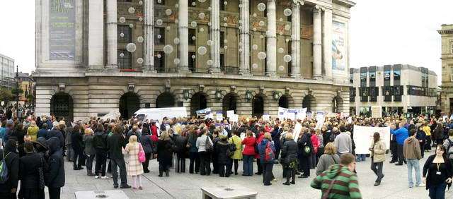 101018_e72pan_002-medium