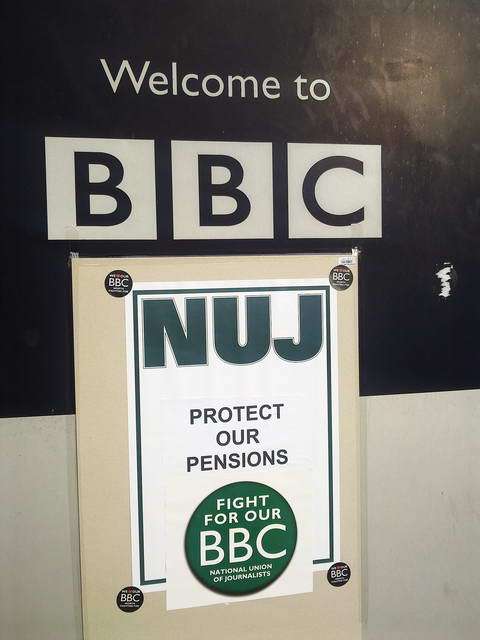 101105_e72_007-medium