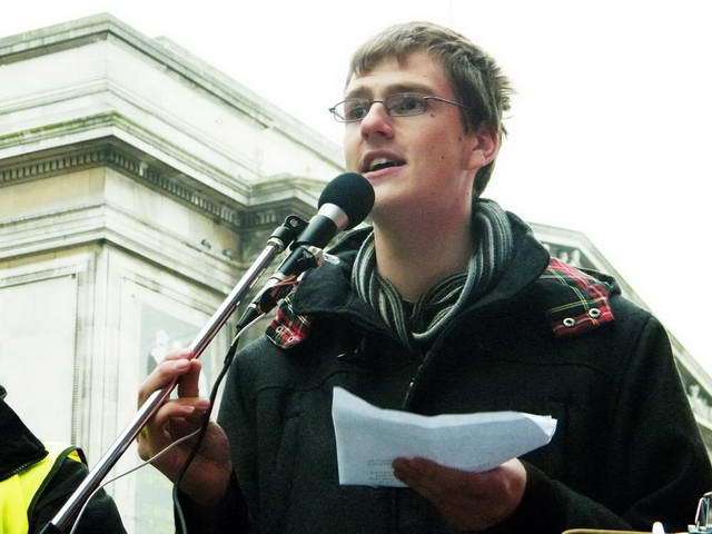 101120_fujis2000_304-medium