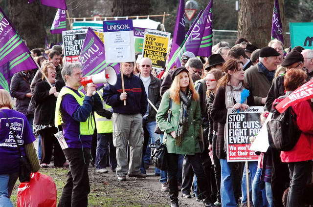 07_110224_d70_015-medium