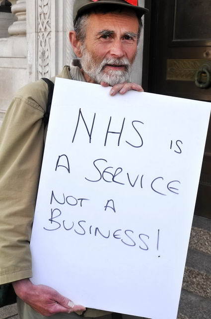 110518_d300s_025-medium