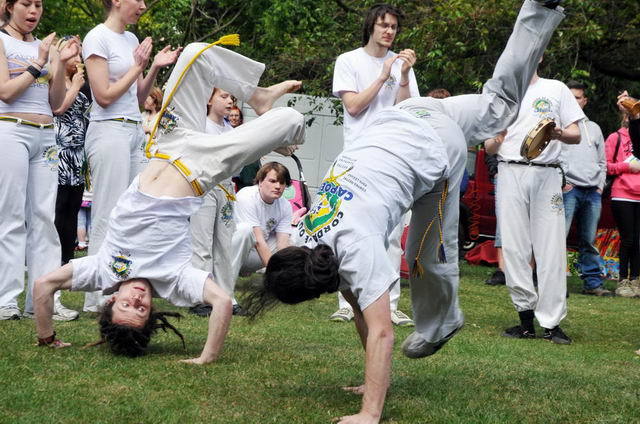 110522_d300s_205-medium