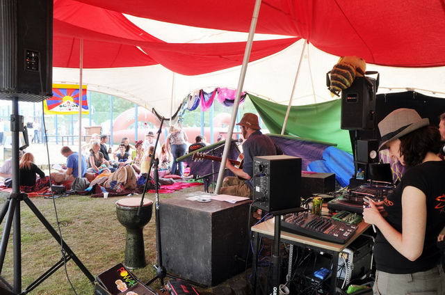 110702_d300s_441-medium