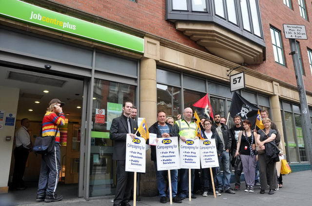 110812_d300s_025-medium