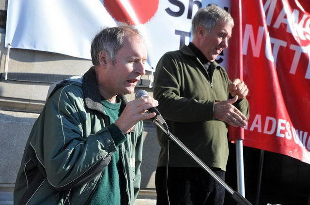 111022_d300s_019-medium