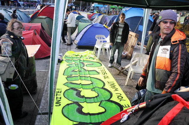 111029_d300s_025-medium