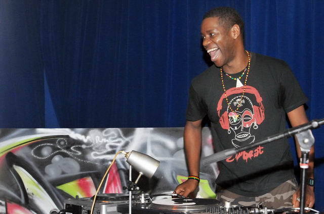 111110_d300s_100-medium