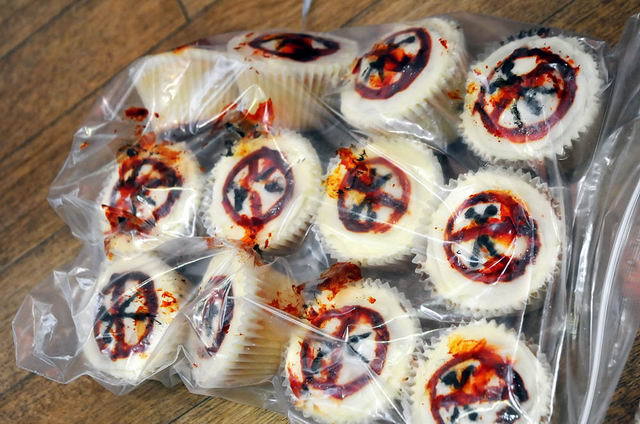 111112_d300s_044-medium