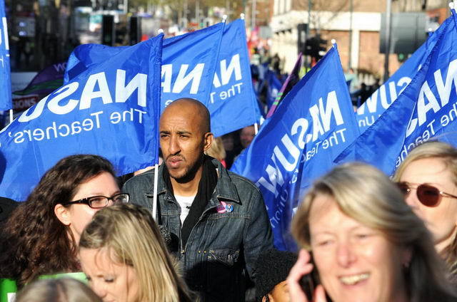 111130_d300s_137-medium