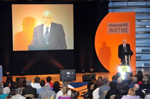 111130_d300s_312-medium