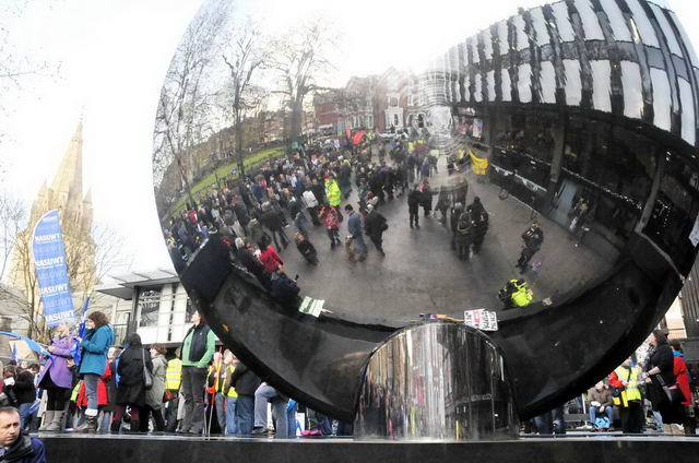 111130_d300s_285-medium