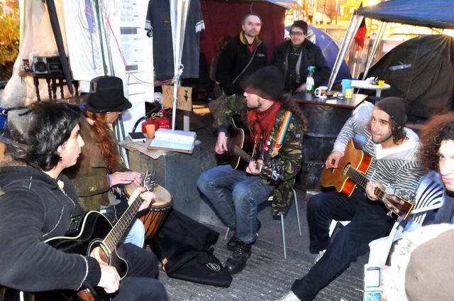 111130_d300s_432-medium