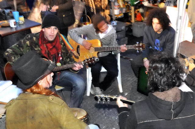 111130_d300s_451-medium