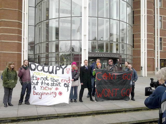 120405_e72_010-medium