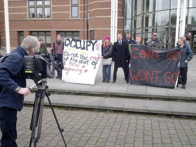 120405_e72_012-medium