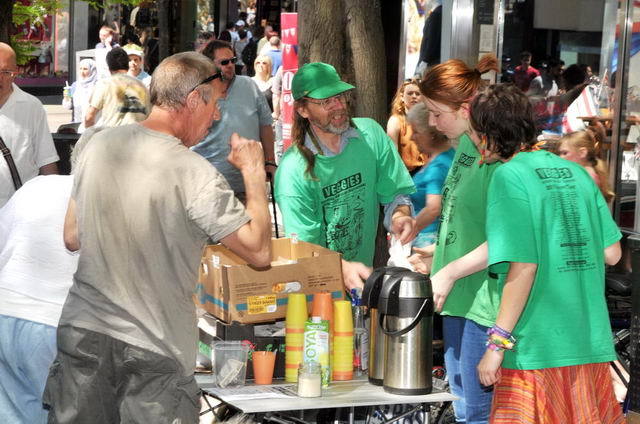 120526_d300s_025-medium