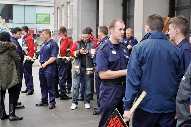 130925_d300s_025-medium